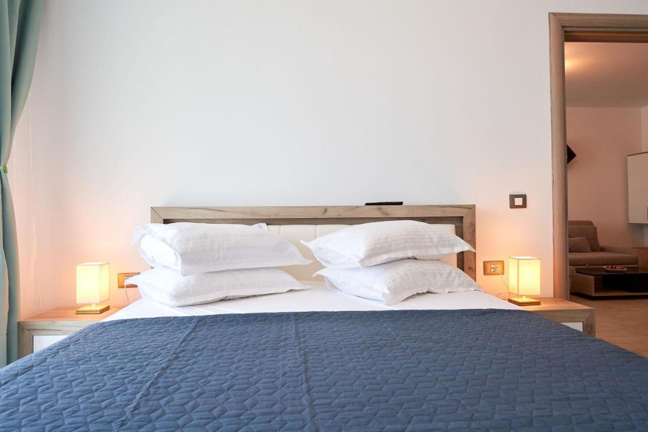 Rubic Apartment Spa N Pool Beach Resort Navodari Exterior photo